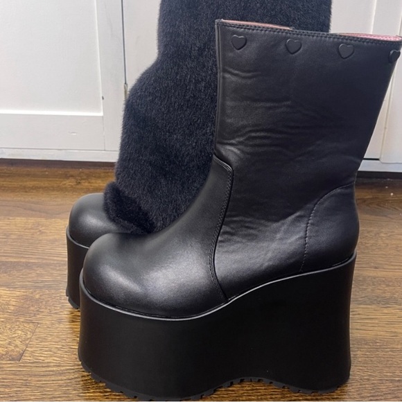 Dolls-kills snuggle wonderland platform boots - Picture 5 of 5